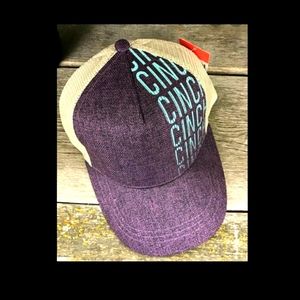 Cinch snapback trucker hat